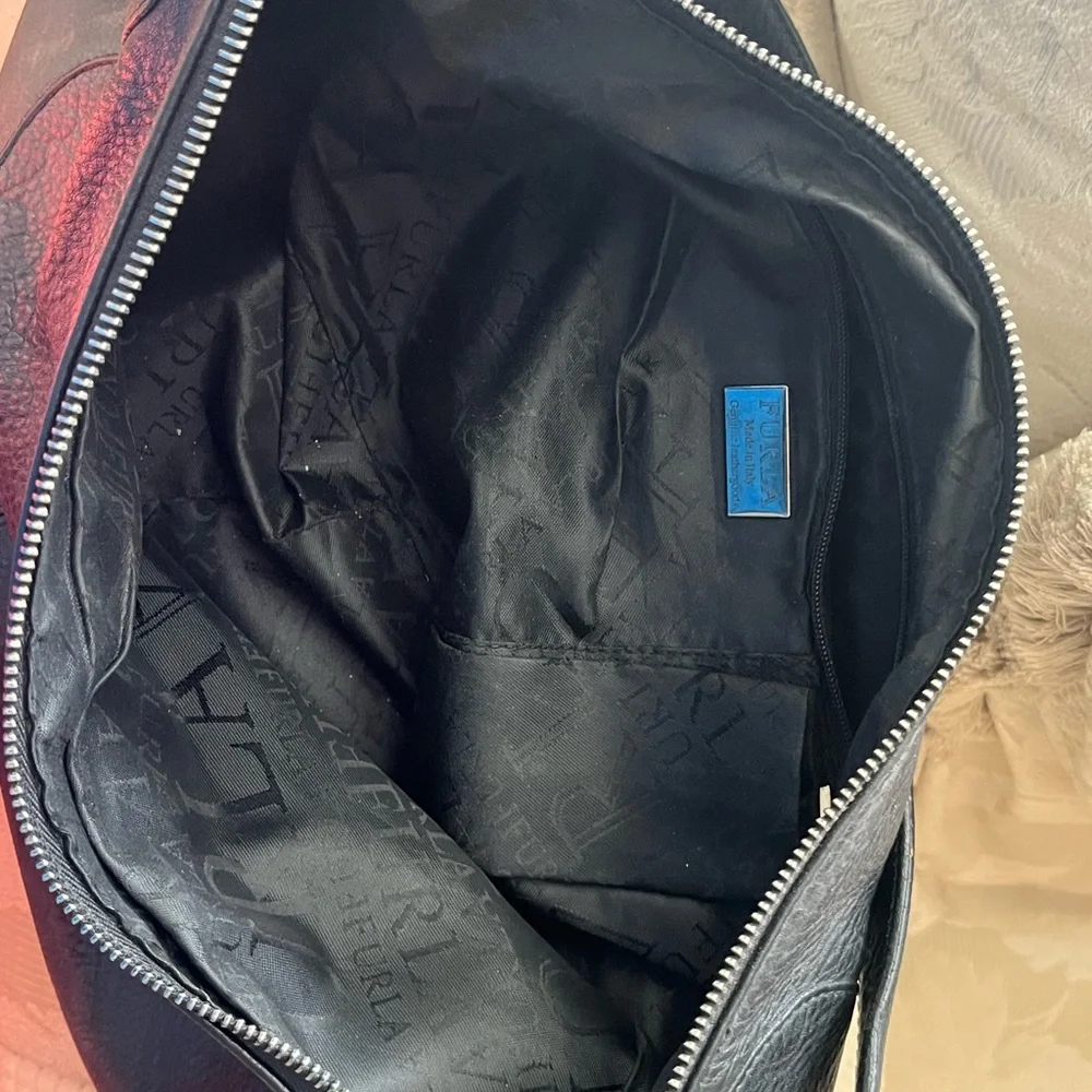 Furla Black Leather Shoulder Bag - Picture 2 of 3